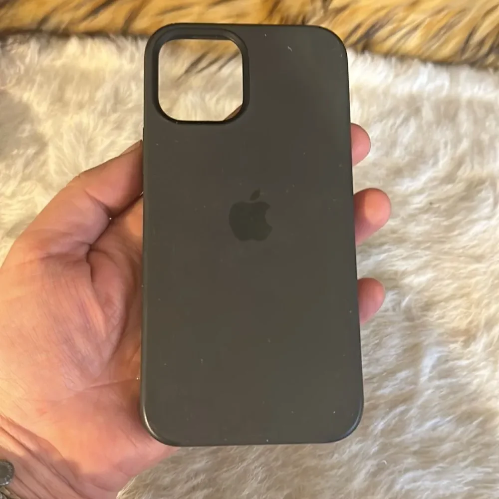 iPhone 12 Pro case bundle of 4 (5225C)